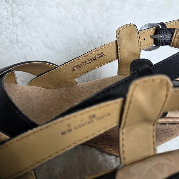 b.o.c. Women's Black Wedge Sandals - Picture 7 of 8